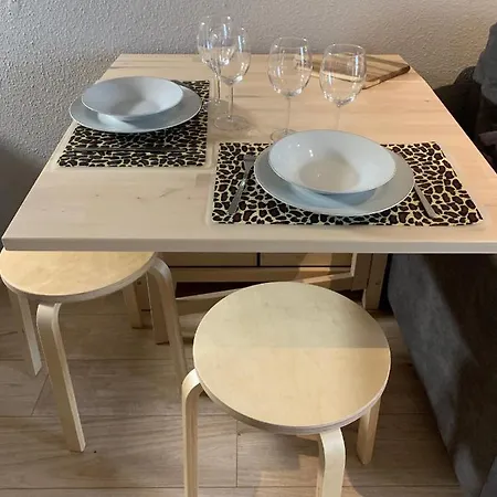 Chez Edgare A *